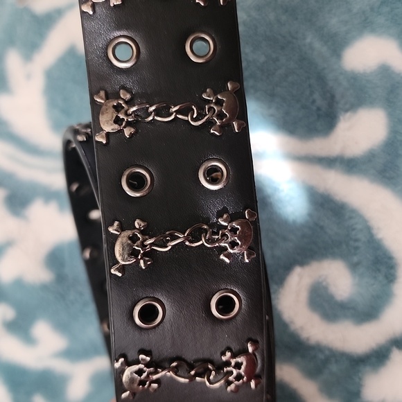 HOT TOPIC skull black leather belt 40-42" XL - Picture 2 of 4
